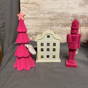 NWT 2024 Target bullseye Christmas iridescent light-up house flocked tree